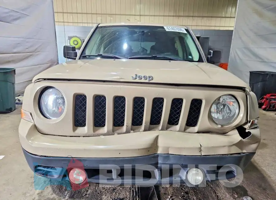 1C4NJPBB2HD120400 Photo# 5
