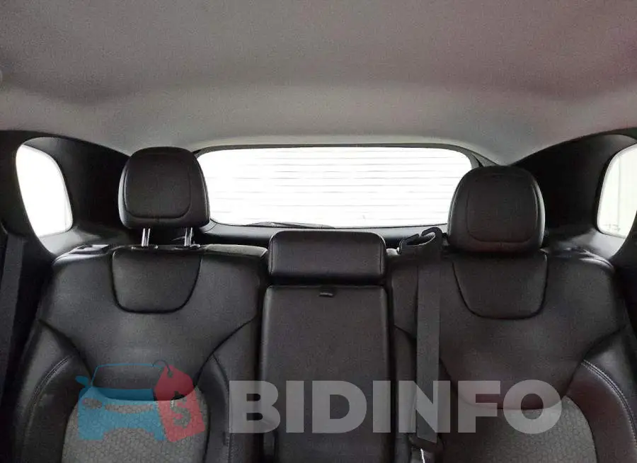 1C4PJLLB6KD479112 Photo# 10