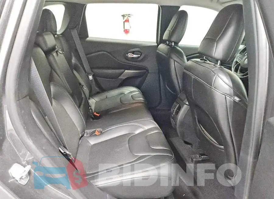 1C4PJLLB6KD479112 Photo# 11
