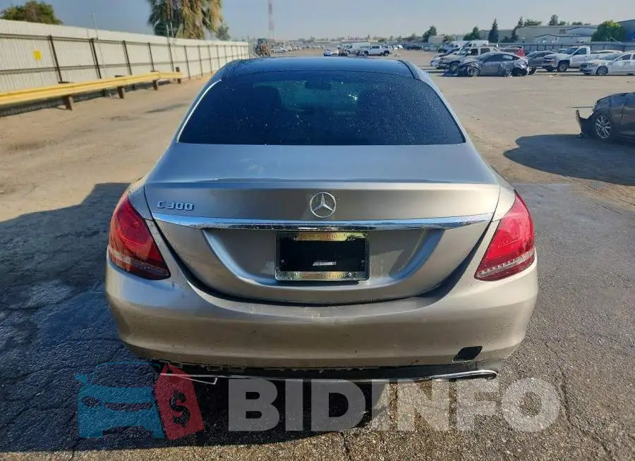 55SWF8DB8KU282829 Photo# 6