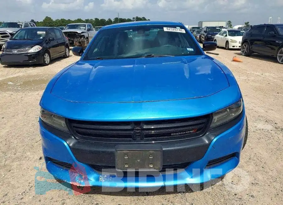 2C3CDXBG1KH712332 Photo# 5