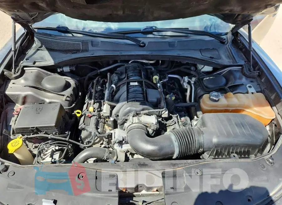 2C3CDXCT7KH608293 Photo# 11