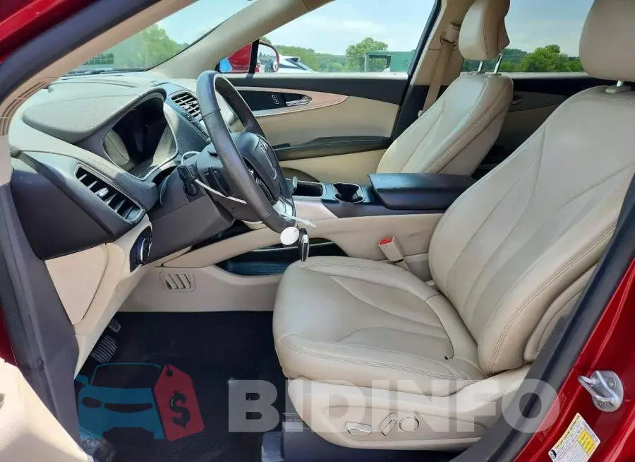 2LMPJ6J93KBL47240 Photo# 7