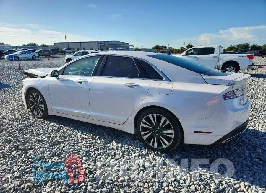 3LN6L5E9XJR613438 Photo# 2