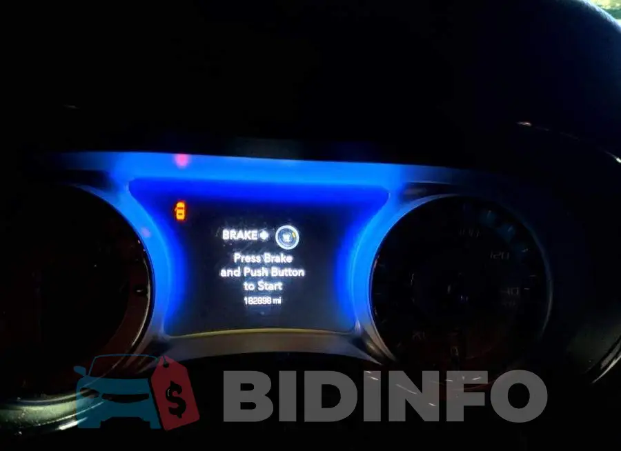2C3CCAGGXJH141401 Photo# 9