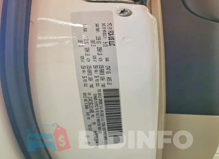 2C4RC1BG1LR114985 Photo# 13