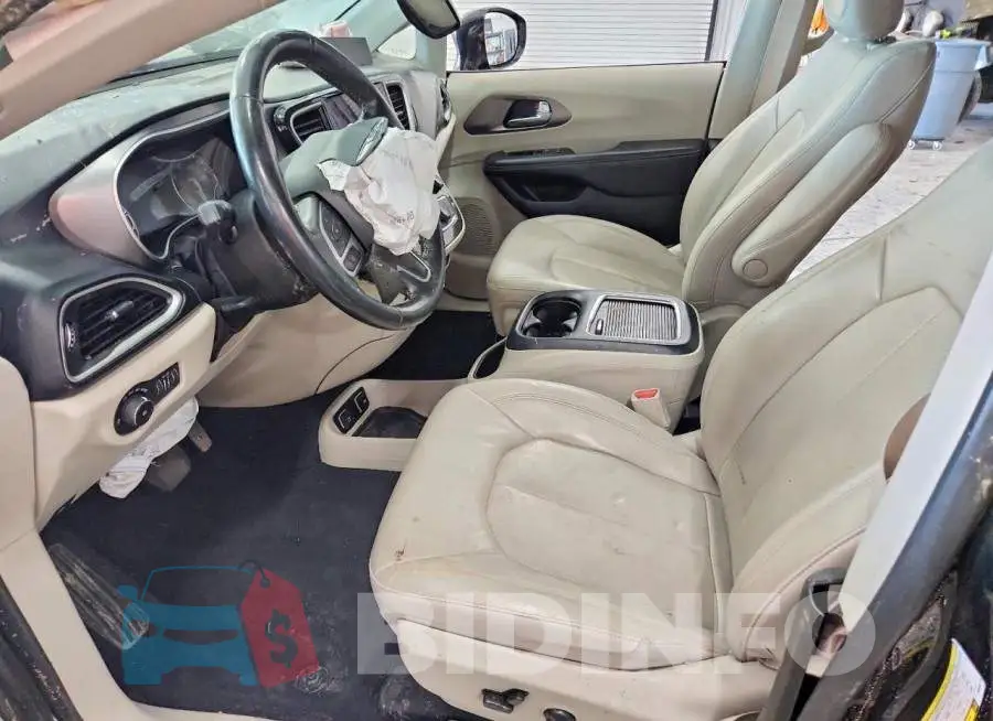 2C4RC1BG3MR600716 Photo# 7