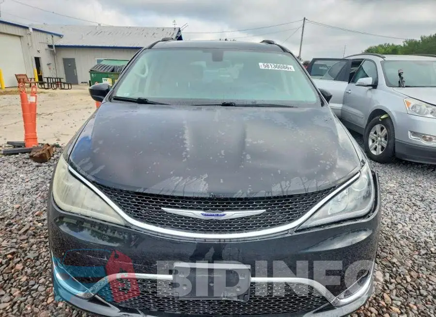 2C4RC1EGXJR291821 Photo# 5