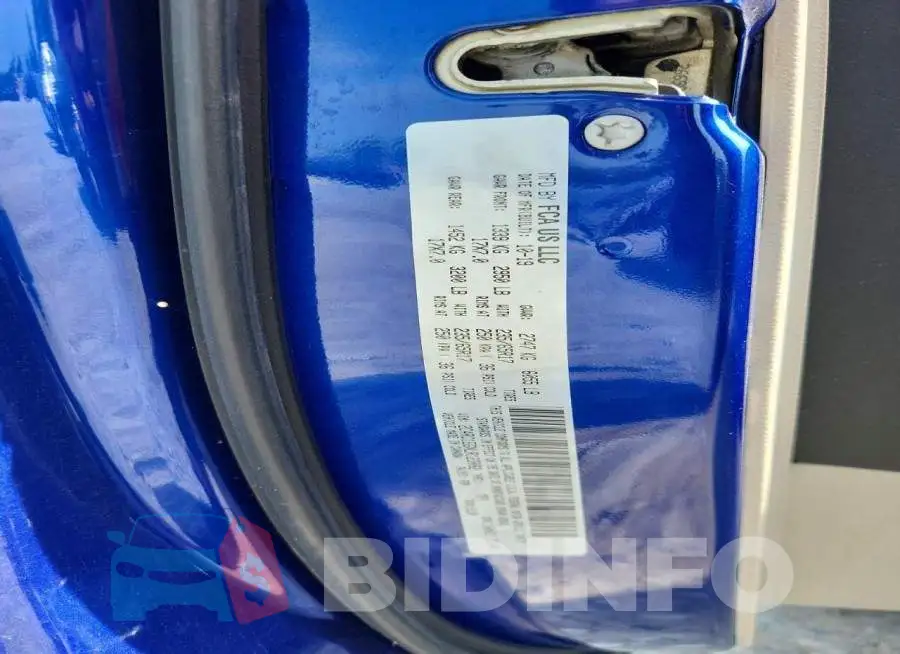 2C4RC1EGXLR123082 Photo# 13