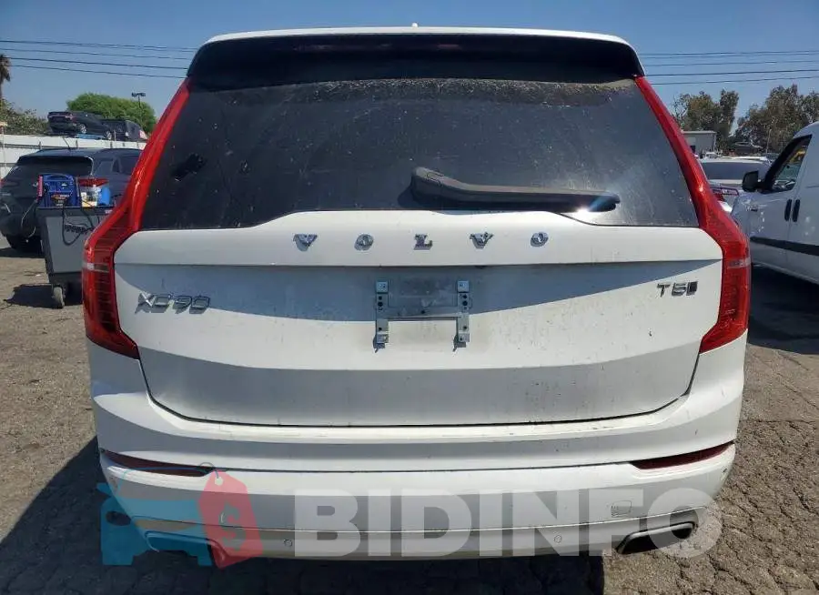 YV4102PK5L1553892 Photo# 6