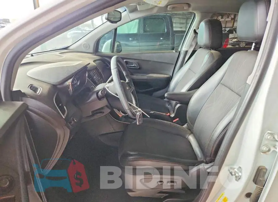KL7CJLSB2JB603772 Photo# 7