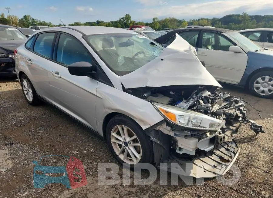 1FADP3F27JL265379 Photo# 4