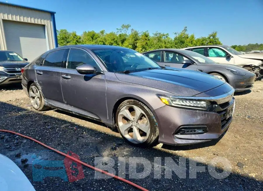 1HGCV1F94JA168585 Photo# 4