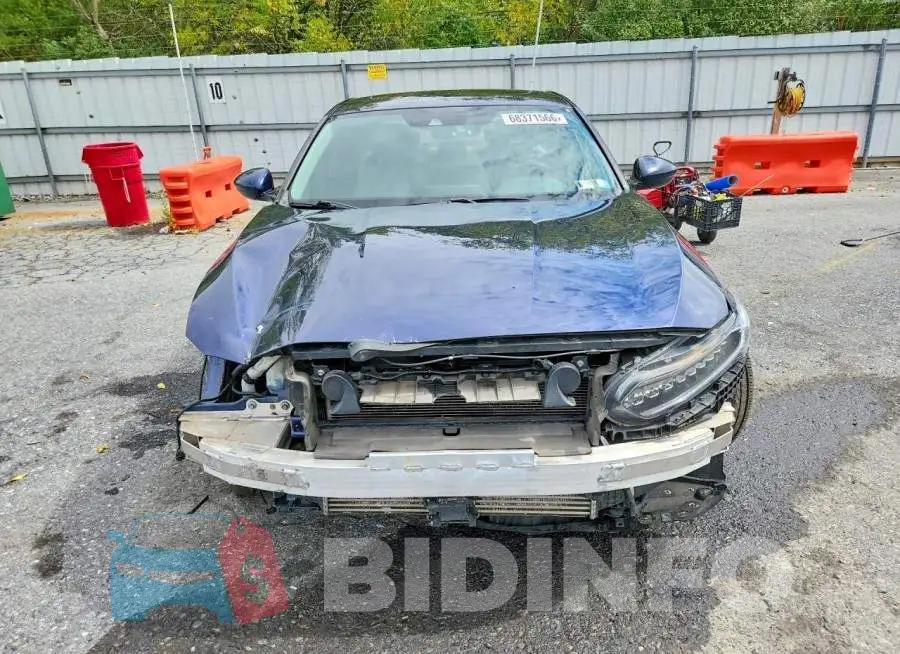 1HGCV1F96JA011527 Photo# 5