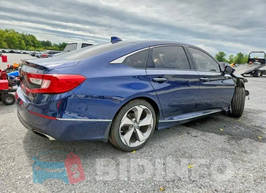 1HGCV1F96JA011527 Photo# 3