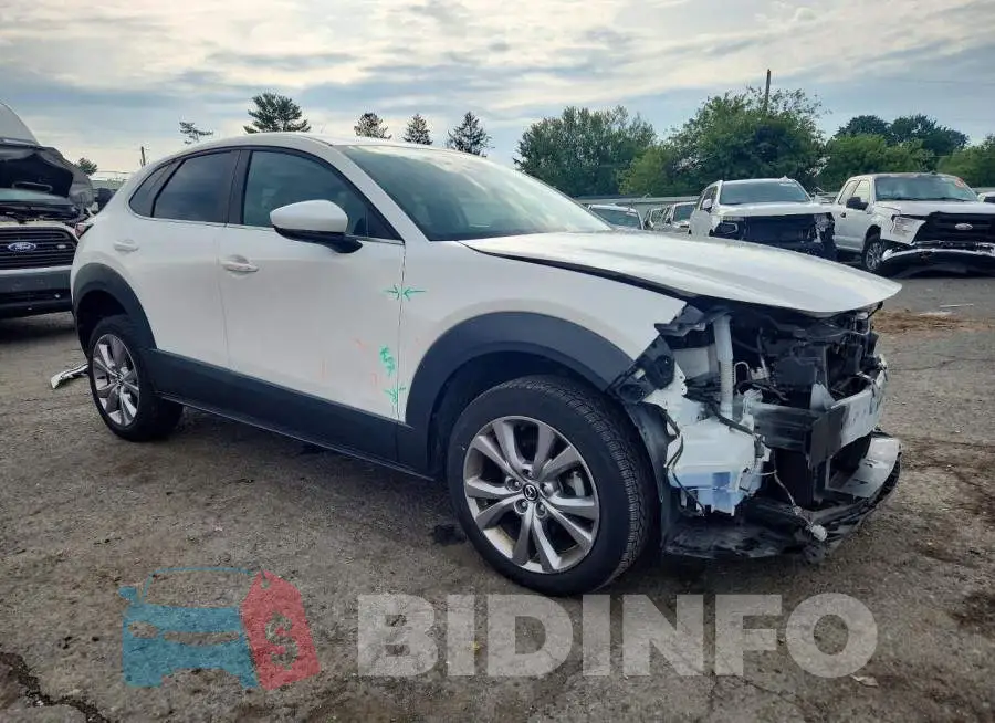 3MVDMBBL2MM216023 Photo# 4