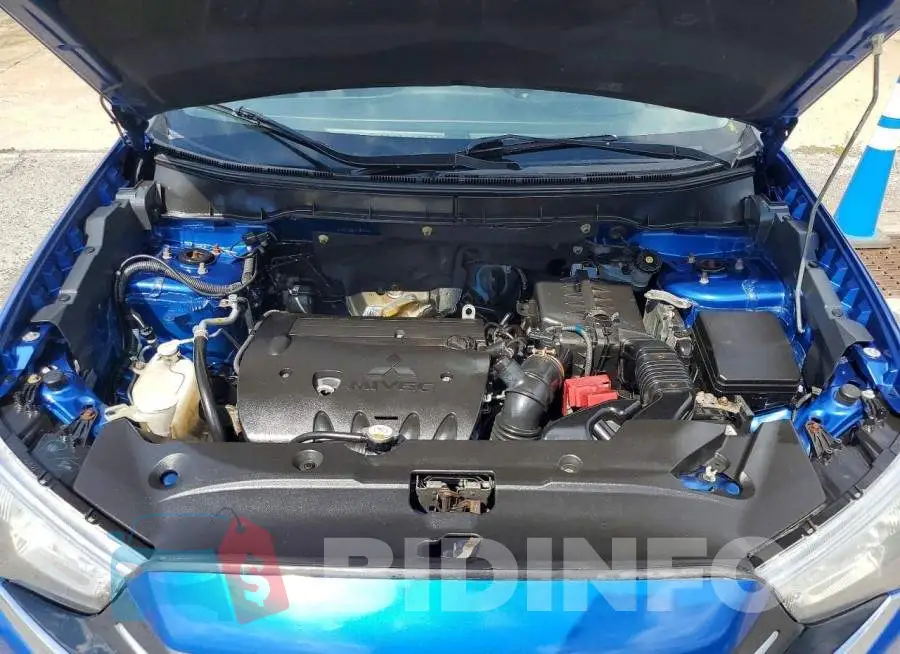 JA4AR3AU3JZ005844 Photo# 12