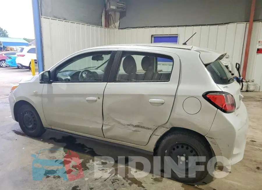 ML32AUHJ9PH006744 Photo# 2
