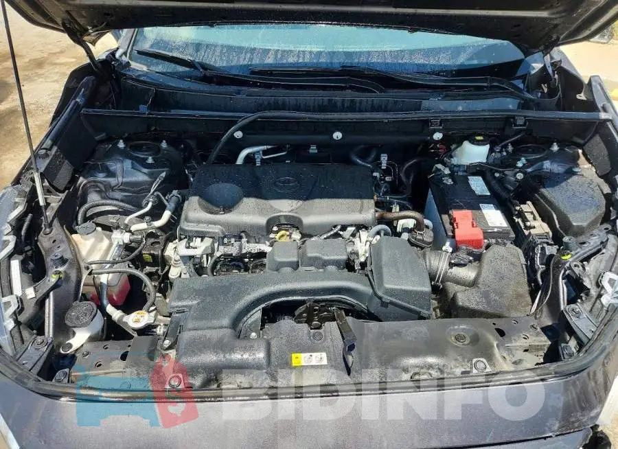 2T3P1RFV3PW381576 Photo# 12