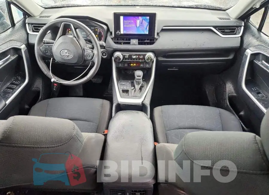 2T3P1RFV4SW504617 Photo# 8
