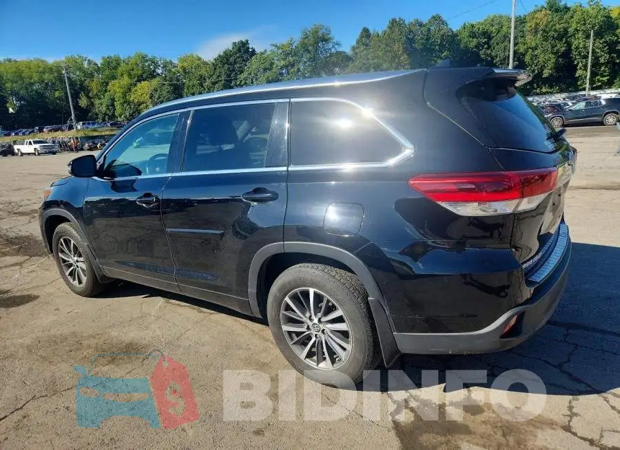 5TDJZRFH2JS538919 Photo# 2