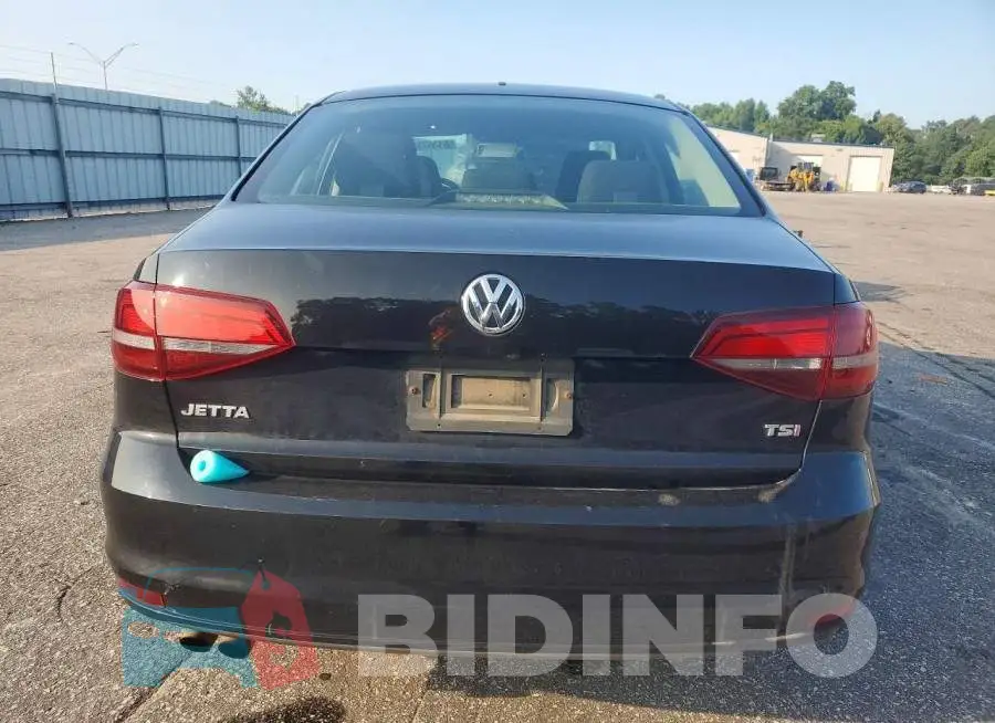 3VW2B7AJ0HM389568 Photo# 6