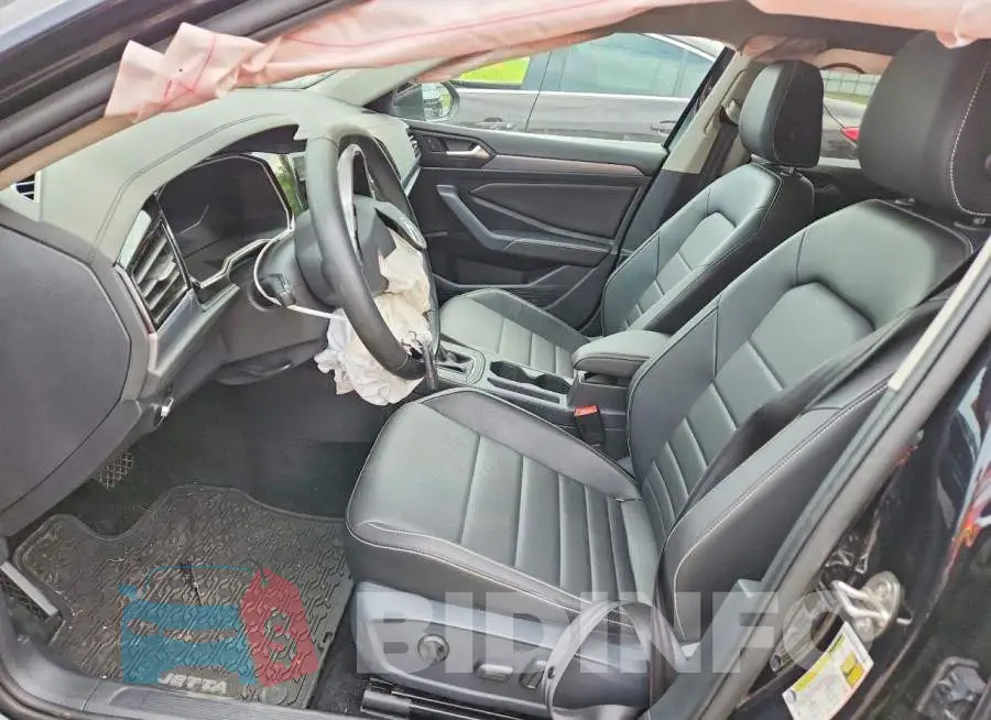 3VW7M7BU4RM027835 Photo# 7