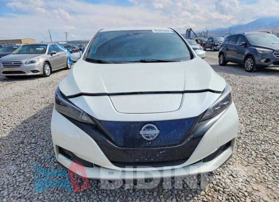 1N4CZ1CV7PC560323 Photo# 5