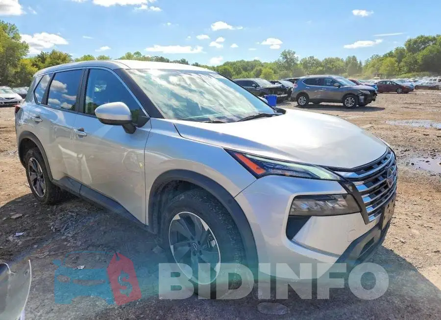 JN8BT3BB9RW429927 Photo# 4