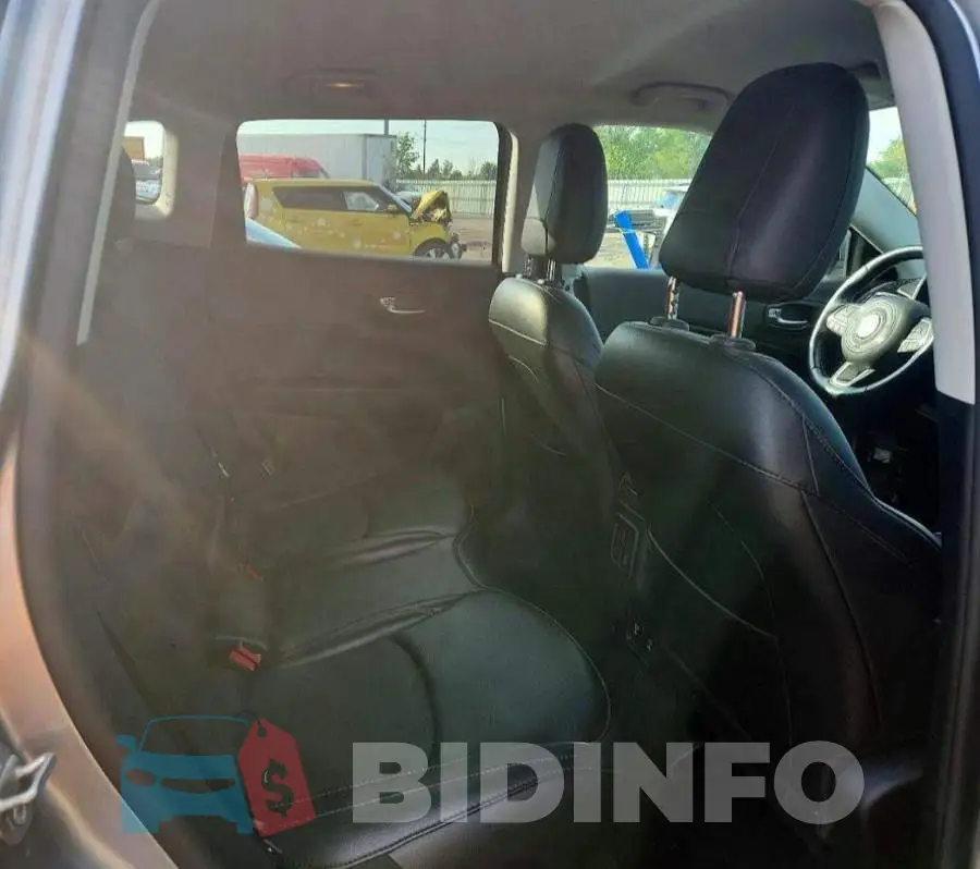 3C4NJDCB5LT161250 Photo# 11