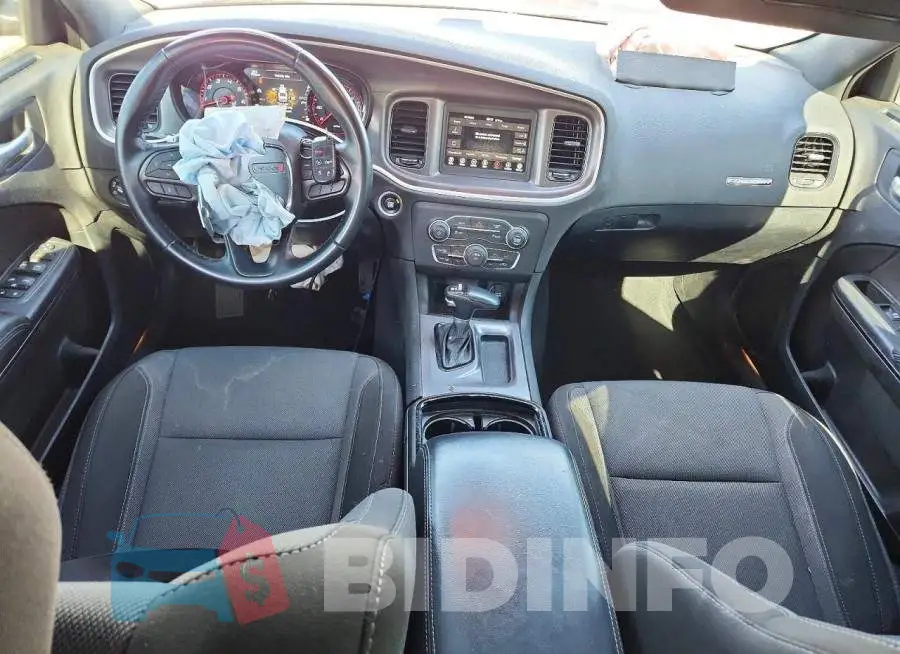 2C3CDXBG8NH153186 Photo# 8