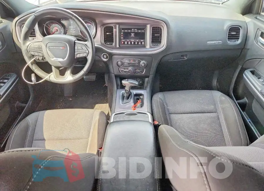 2C3CDXBGXKH720994 Photo# 8