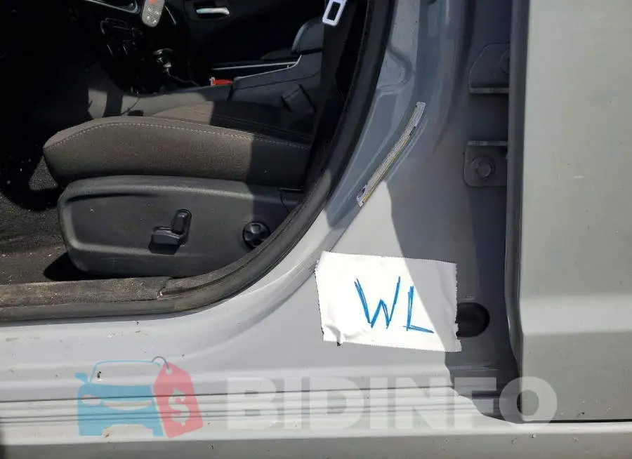 2C3CDXJG2LH238975 Photo# 12