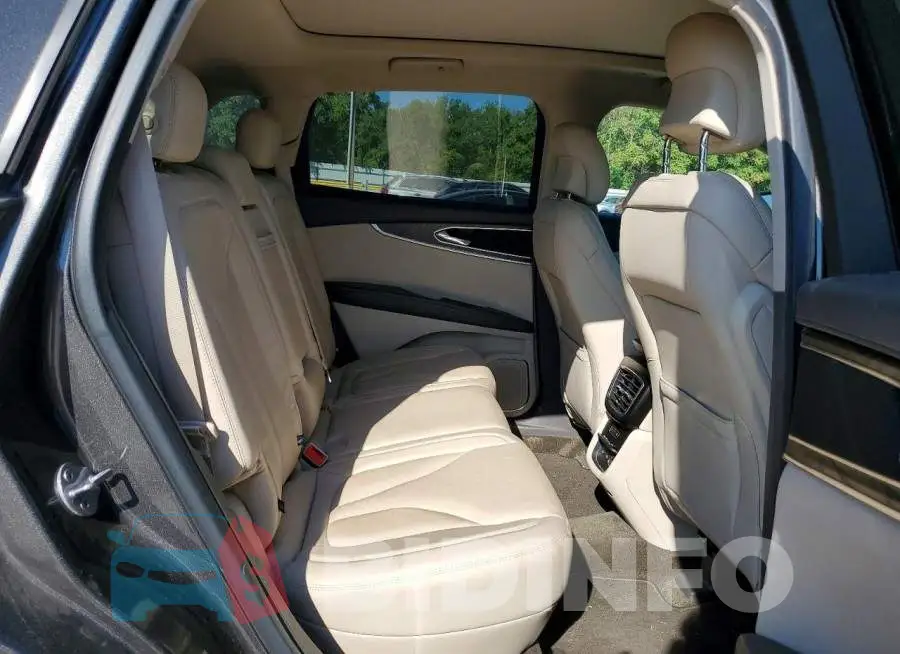 2LMPJ6LP5JBL42101 Photo# 11