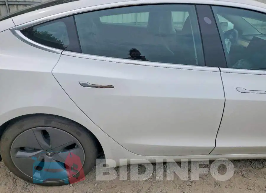 5YJ3E1EA3KF314042 Photo# 10