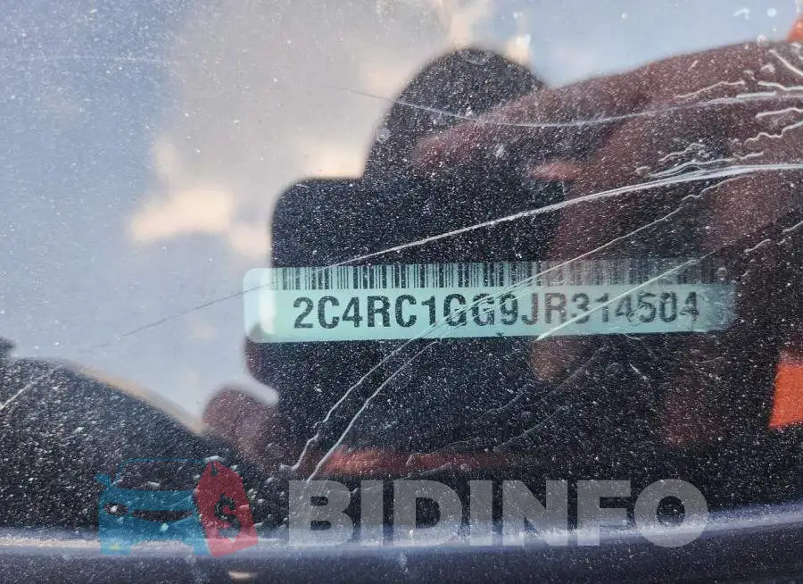 2C4RC1GG9JR314504 Photo# 13