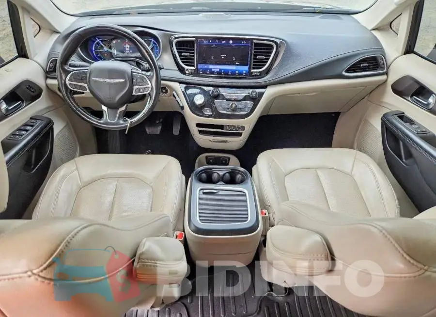 2C4RC1L77MR599634 Photo# 8