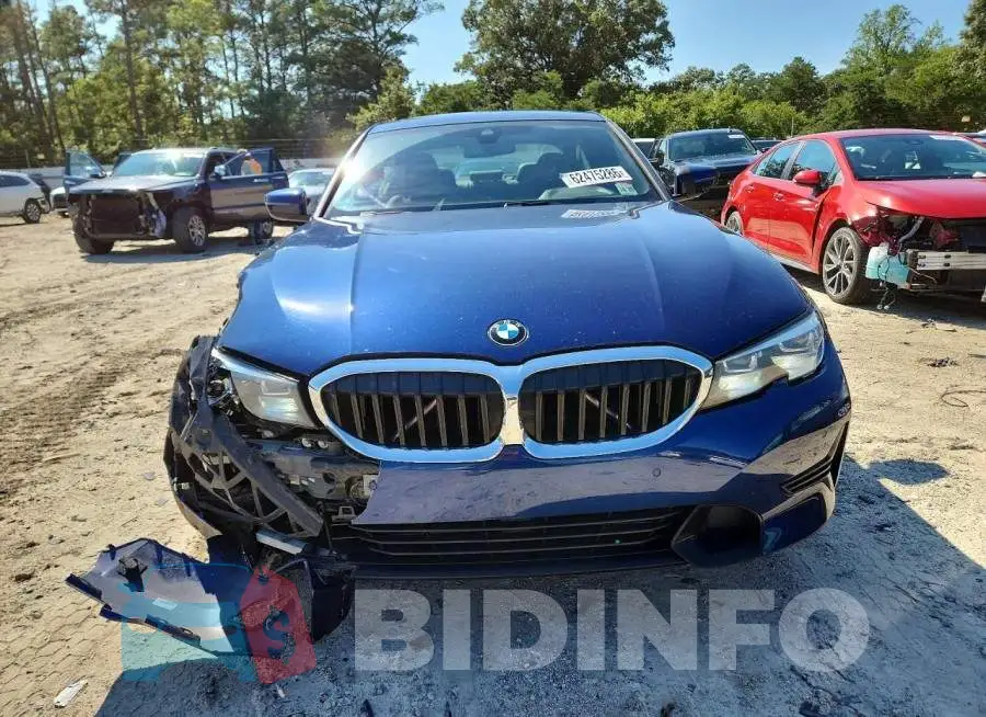 3MW5R7J0XL8B14792 Photo# 5