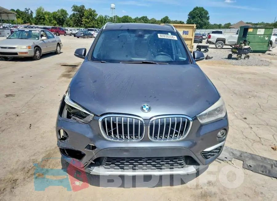 WBXHU7C32J3F04481 Photo# 5