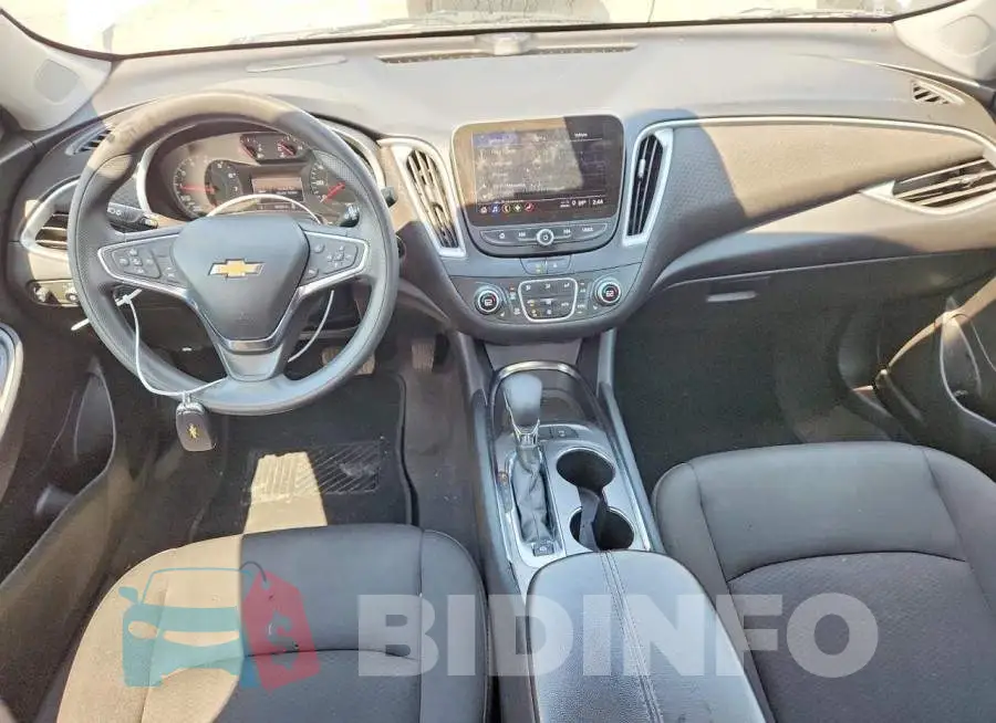1G1ZD5ST8RF139330 Photo# 8
