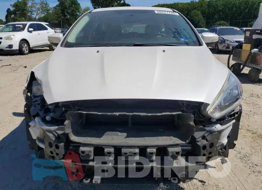 1FADP3N21JL275861 Photo# 5
