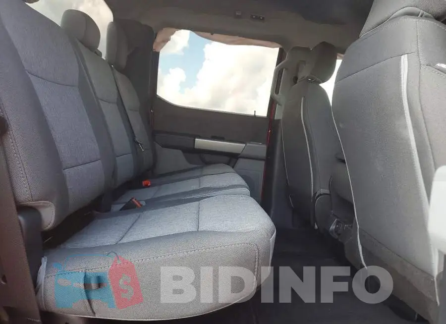 1FT7W2BA3TED10214 Photo# 10
