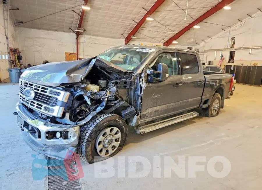 1FT7W2BN8REF03177 Photo# 1