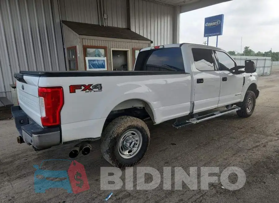1FT8W3BT2JEC55294 Photo# 3