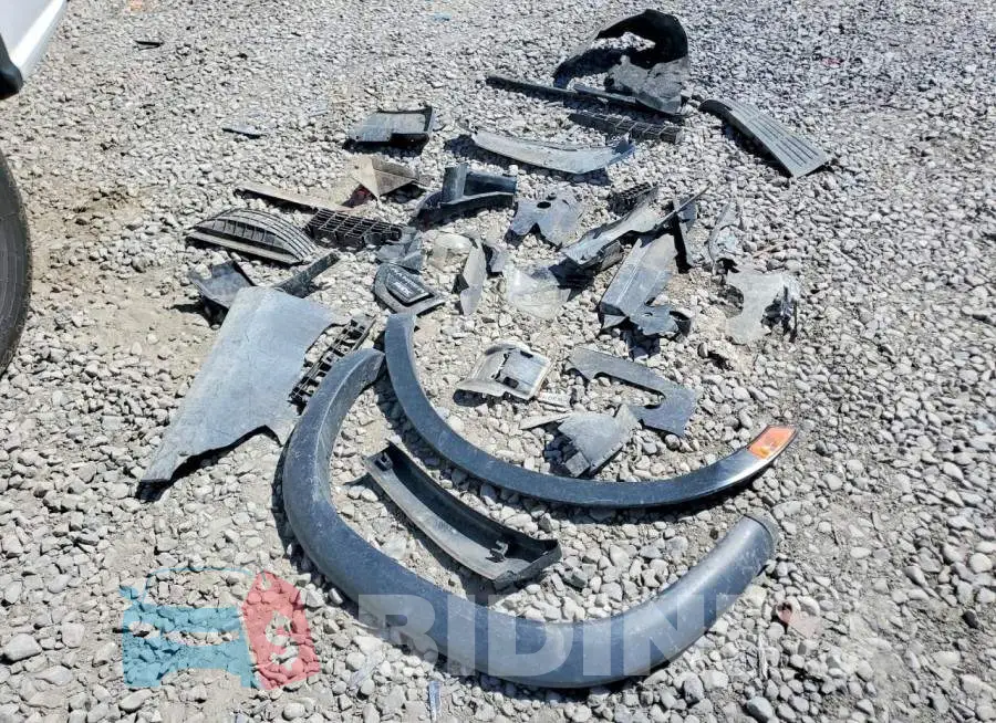 1FTER1EH5KLA94393 Photo# 12