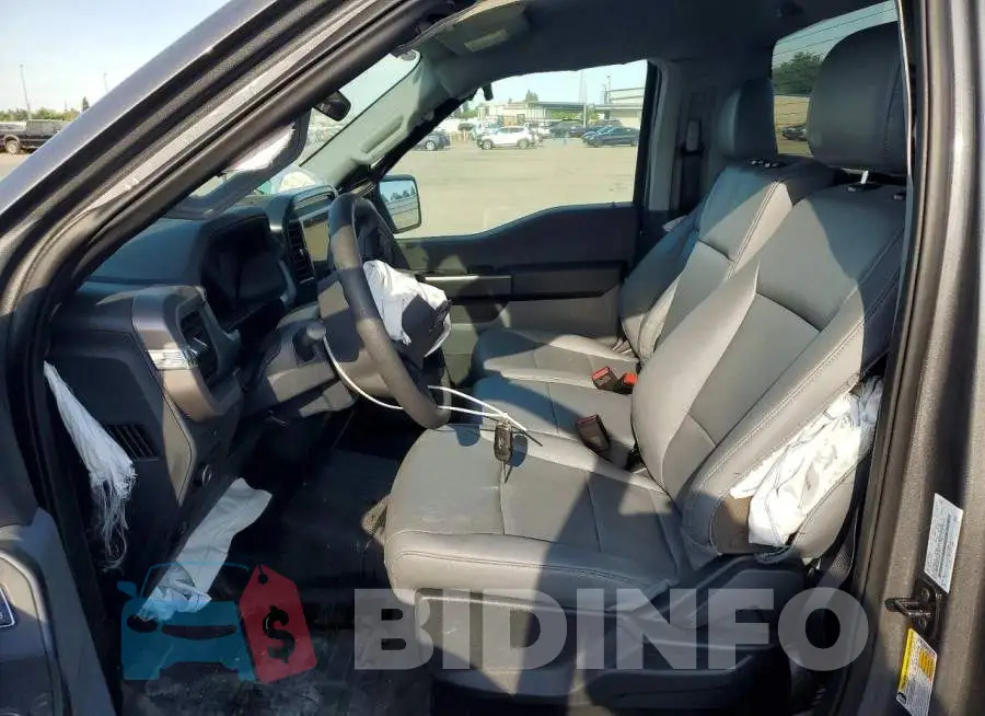 1FTMF1L53SKD37475 Photo# 7