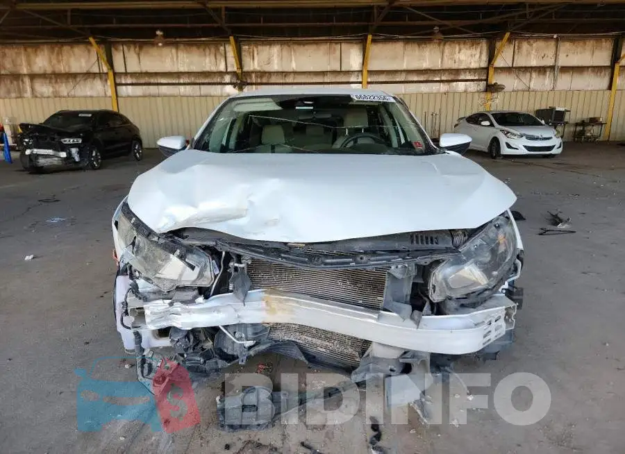 19XFC2F61KE046827 Photo# 5