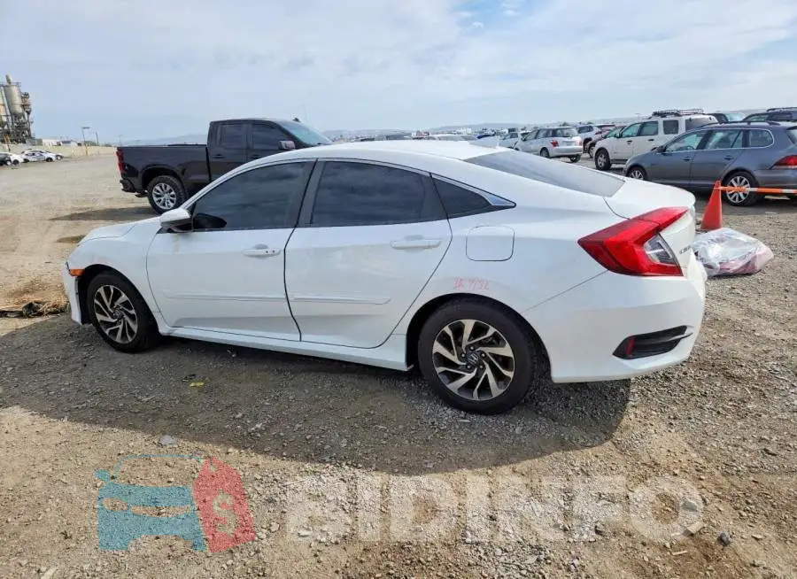 19XFC2F73JE206438 Photo# 2
