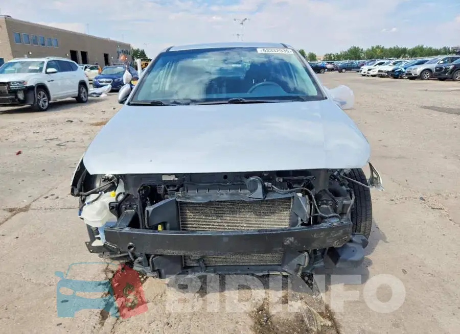 3KPC24A33KE074286 Photo# 5