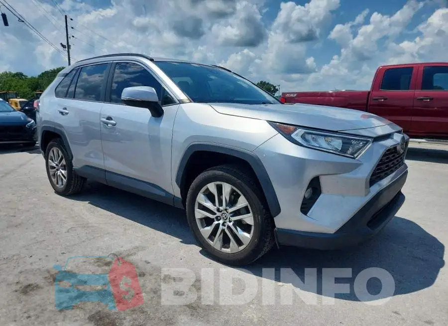 2T3C1RFV8MC121184 Photo# 4